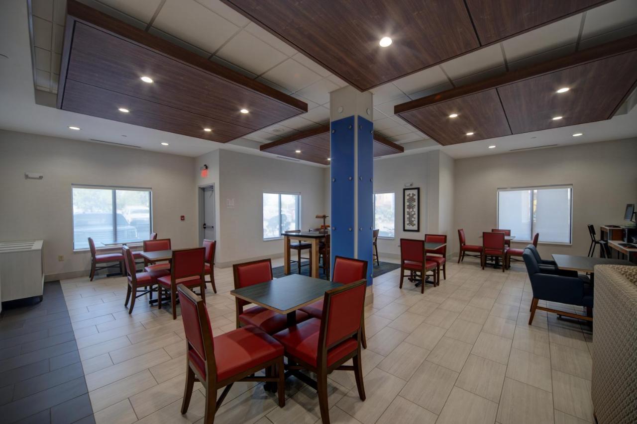 Holiday Inn Express Hotel & Suites Oklahoma City-West Yukon By Ihg Экстерьер фото