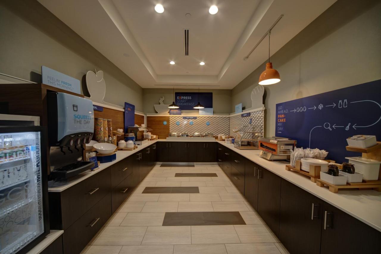 Holiday Inn Express Hotel & Suites Oklahoma City-West Yukon By Ihg Экстерьер фото