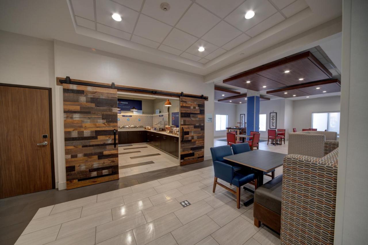 Holiday Inn Express Hotel & Suites Oklahoma City-West Yukon By Ihg Экстерьер фото